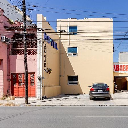 Hotel Ayenda Blue Cristal Monterrey Esterno foto