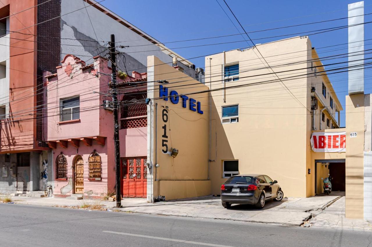 Hotel Ayenda Blue Cristal Monterrey Esterno foto